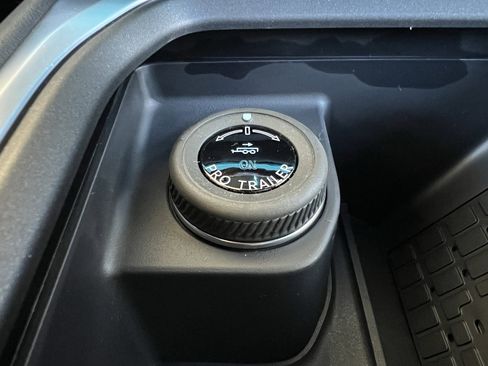 New 2025 Ford Expedition Platinum w/ Stealth Appearance Package image 39