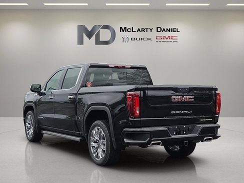 Used 2026 GMC Sierra 1500 Denali w/ Denali Reserve Package AWD/4WD image 4