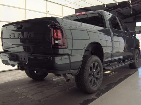 Used 2025 RAM 2500 Big Horn AWD/4WD image 4