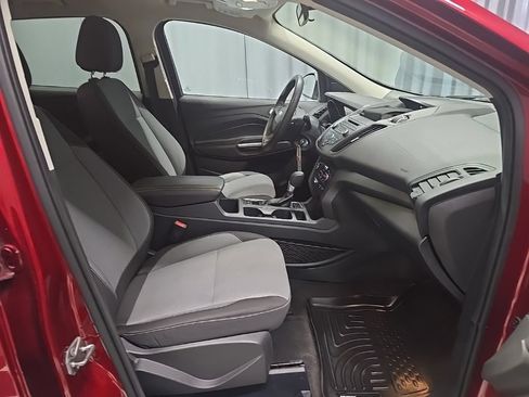 Used 2017 Ford Escape SE AWD/4WD image 5