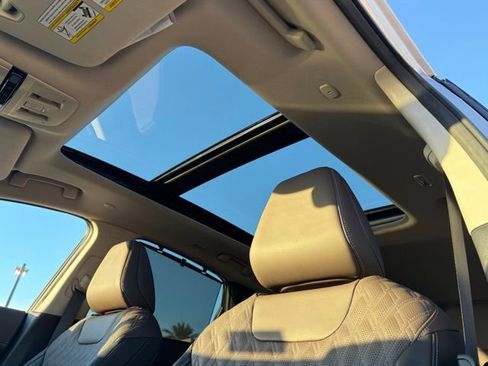 Used 2025 Nissan Murano Platinum image 14