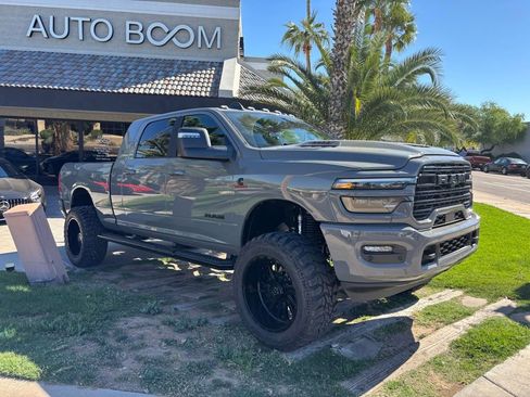 Used 2026 RAM 2500 Laramie AWD/4WD image 4