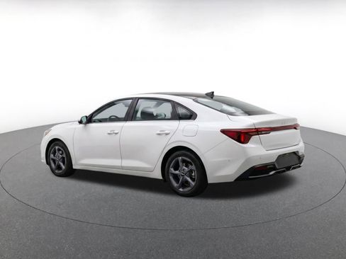 Used 2025 Kia K4 FWD image 7