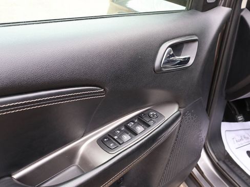 Used 2014 Dodge Journey Crossroad w/ Flexible Seating Group FWD image 12