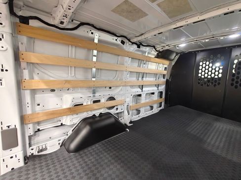 Used 2025 Ford Transit 250 Low Roof w/ Exterior Upgrade Package RWD image 24