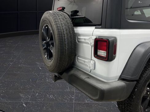 Used 2021 Jeep Wrangler Unlimited Sport image 30