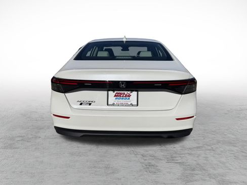 Certified 2023 Honda Accord EX image 5