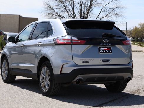 Used 2022 Ford Edge Titanium image 11