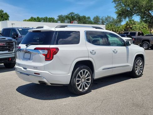 Used 2022 GMC Acadia Denali w/ Denali Ultimate Package AWD/4WD image 3