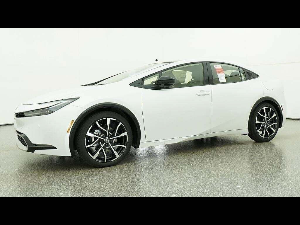 New 2026 Toyota Prius Plug-In Hybrid FWD image 18