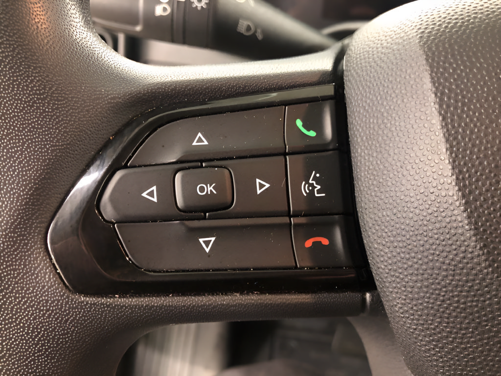 Used 2025 RAM ProMaster 2500 w/ U-Haul Equipment Group FWD image 15