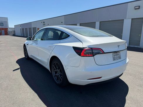 Used 2018 Tesla Model 3 Long Range RWD image 4