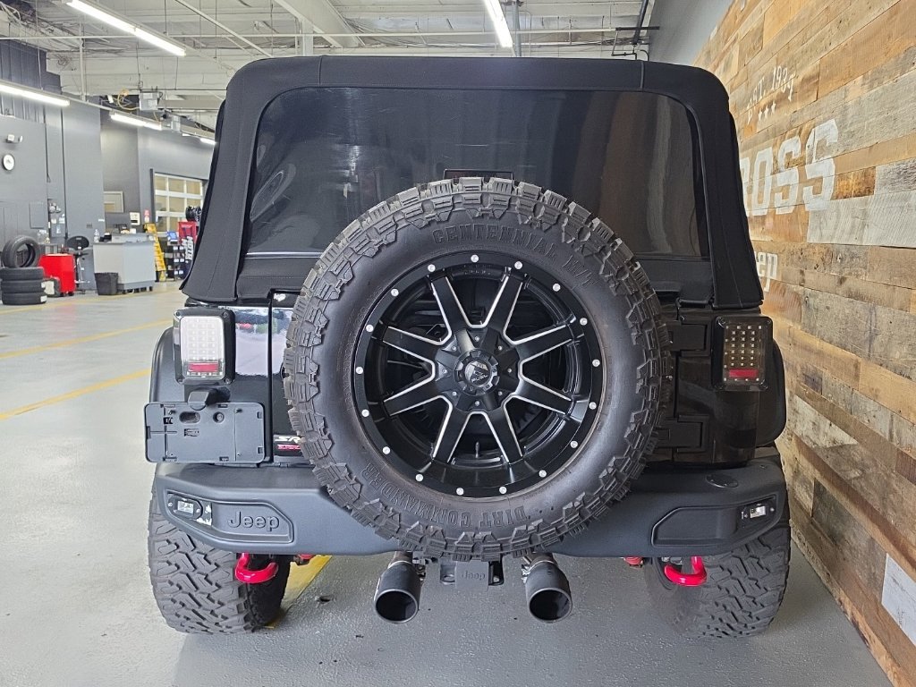 Used 2013 Jeep Wrangler Rubicon AWD/4WD image 8