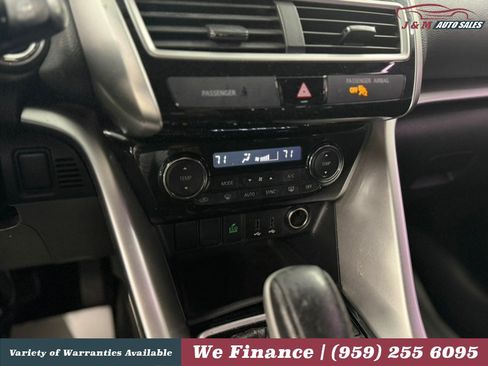 Used 2018 Mitsubishi Eclipse Cross SE AWD/4WD image 19