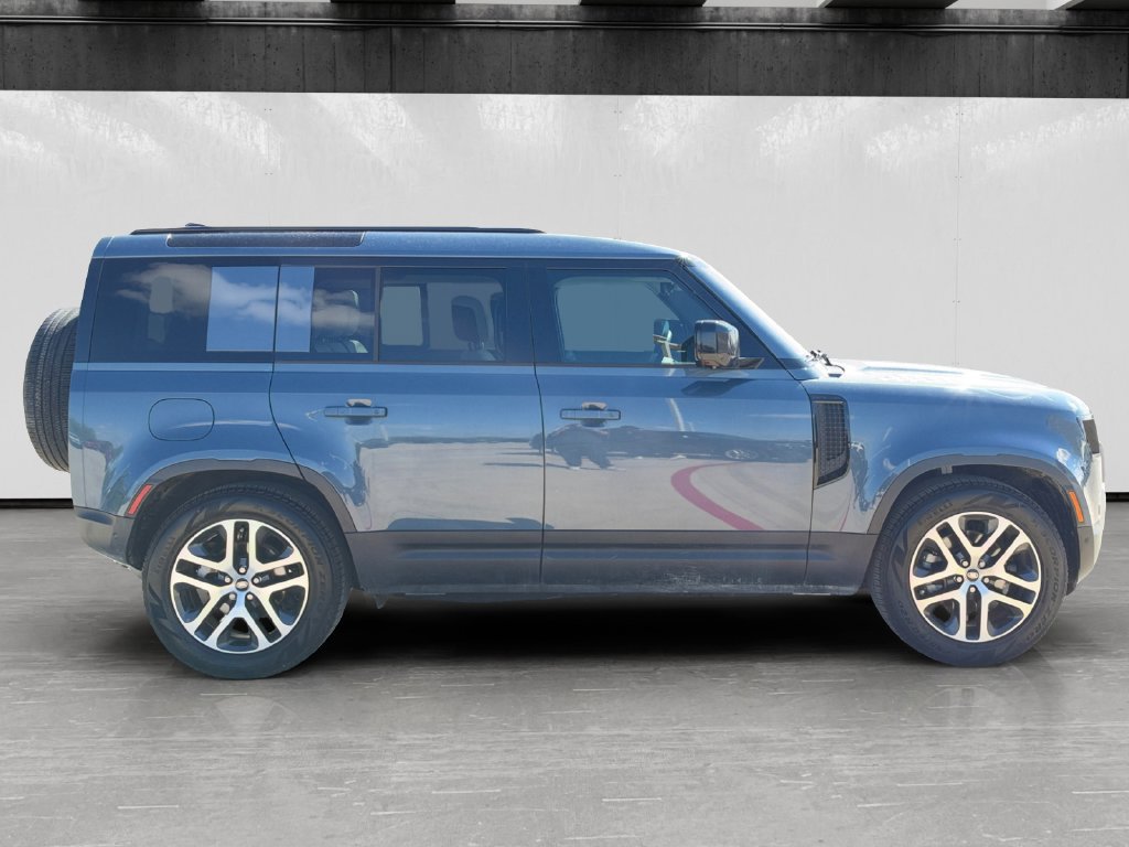 Used 2025 Land Rover Defender 110 S AWD/4WD image 6