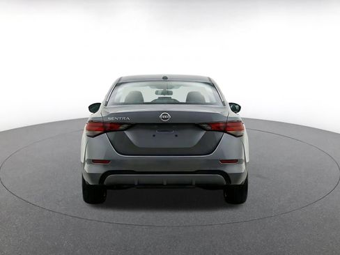 Used 2025 Nissan Sentra SV FWD image 8