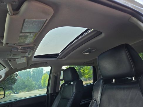 Used 2018 Toyota Tundra Limited AWD/4WD image 38