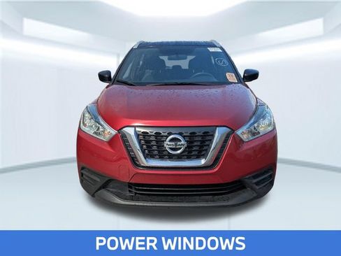 Used 2019 Nissan Kicks SV FWD image 5