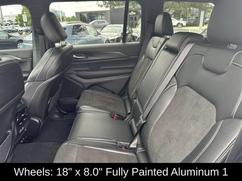 Used 2023 Jeep Grand Cherokee L Laredo AWD/4WD image 19