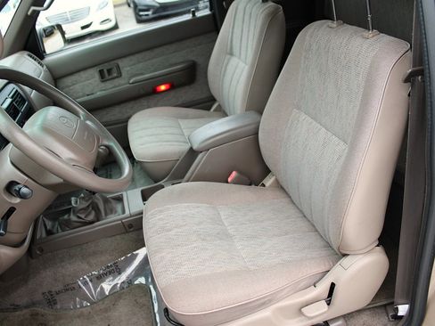 Used 1999 Toyota Tacoma 4x4 Xtracab V6 image 19