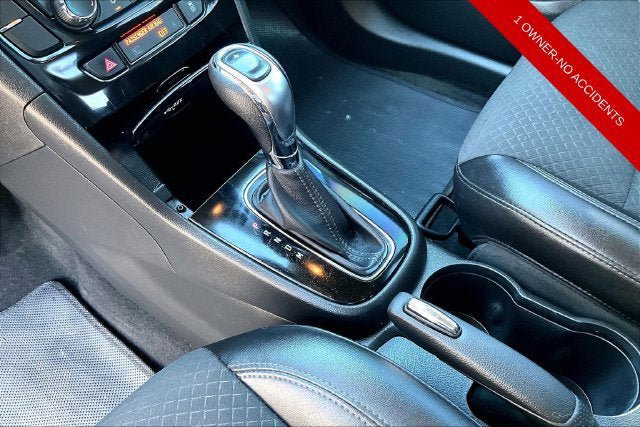 Used 2020 Buick Encore Preferred FWD image 14