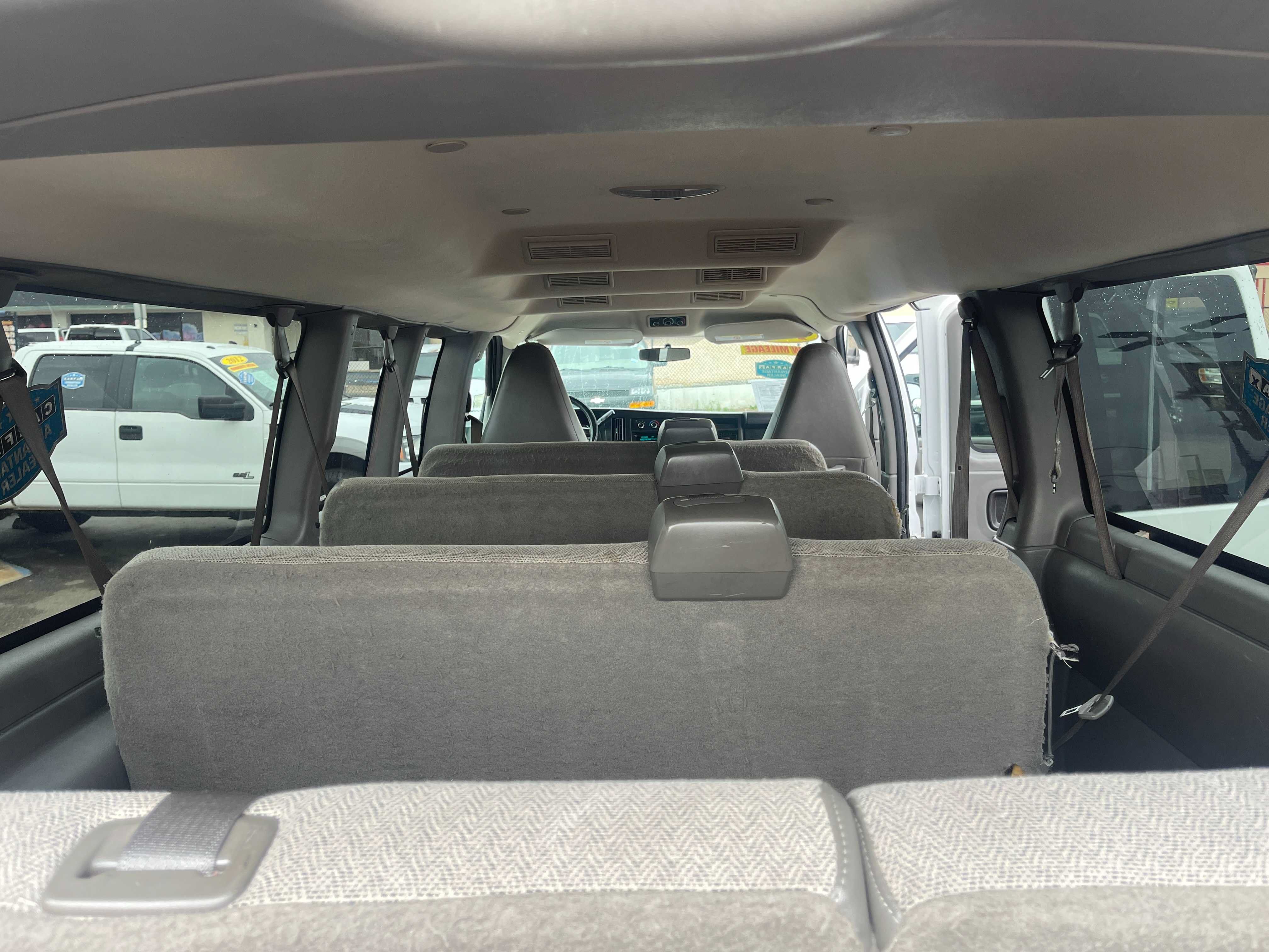 Used 2016 Chevrolet Express 3500 LT w/ LT Preferred Equipment Group RWD image 9