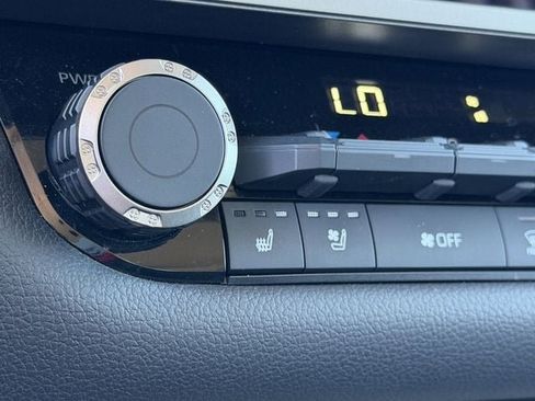 Used 2023 Toyota Tundra Limited w/ Power Package image 22