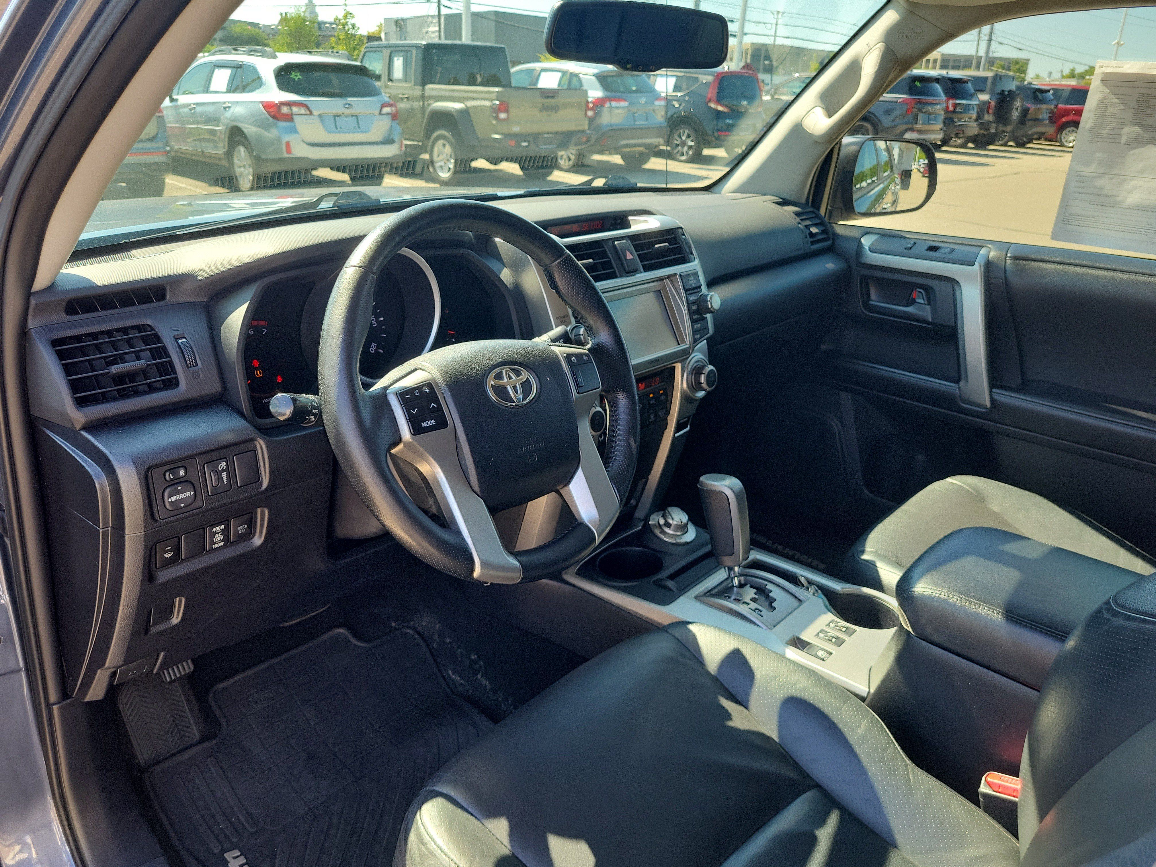 Used 2013 Toyota 4Runner Limited AWD/4WD image 17