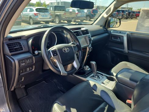 Used 2013 Toyota 4Runner Limited AWD/4WD image 17