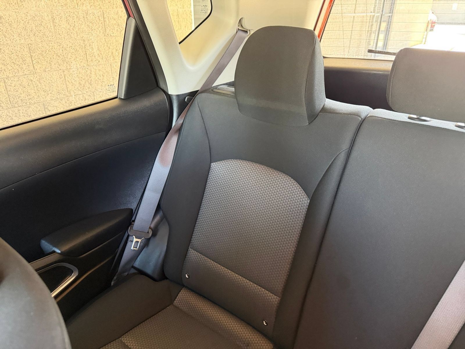 Used 2025 Kia Soul LX w/ LX Technology Package FWD image 36