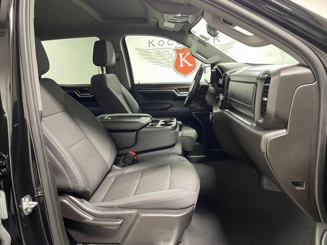 Used 2024 Chevrolet Silverado 1500 LT AWD/4WD image 22