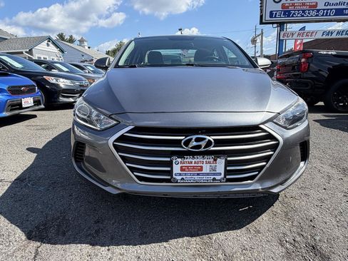 Used 2018 Hyundai Elantra SEL FWD image 2