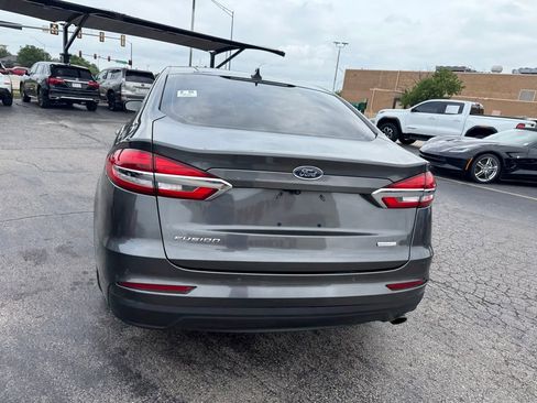 Used 2020 Ford Fusion SE image 13