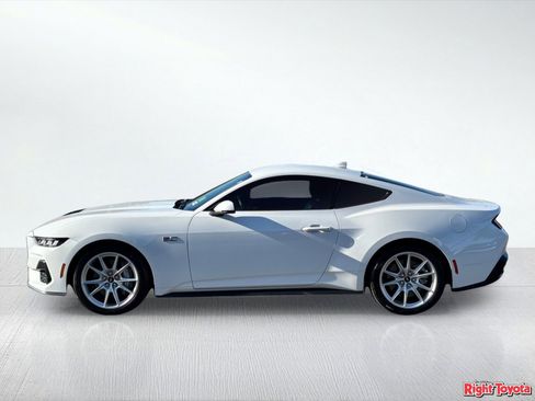 Used 2024 Ford Mustang GT Premium RWD image 2