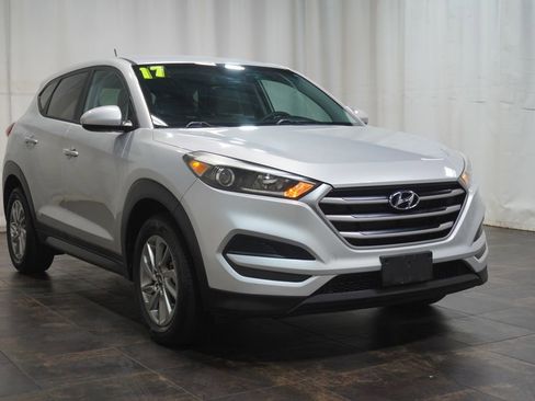 Used 2017 Hyundai Tucson SE FWD image 1
