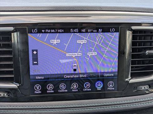 Used 2017 Chrysler Pacifica Platinum FWD image 15