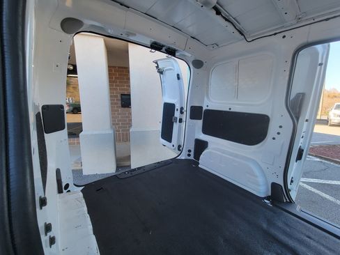 Used 2020 Nissan NV200 SV image 46