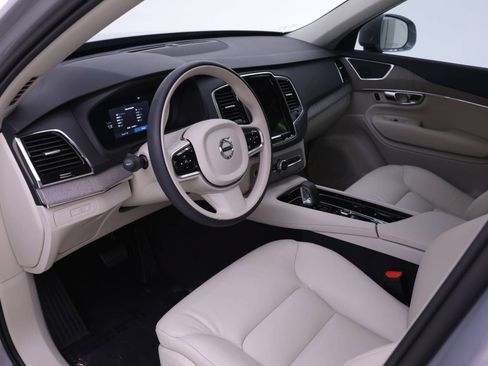 Certified 2025 Volvo XC90 T8 Plus w/ Protection Package Premier AWD/4WD image 6