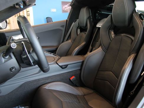 Certified 2024 Chevrolet Corvette Stingray Premium Cpe w/ 3LT image 21