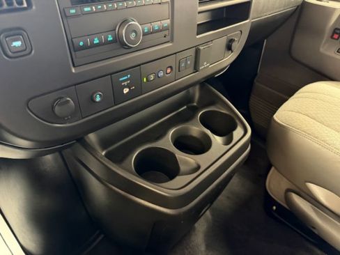 Used 2025 Chevrolet Express 3500 LT w/ LT Preferred Equipment Group RWD image 16