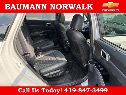 Used 2025 Kia Sorento SX Prestige AWD/4WD image 28