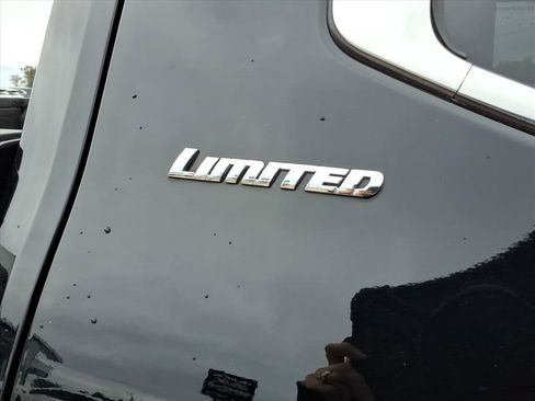 Used 2023 Toyota Tundra Limited image 12