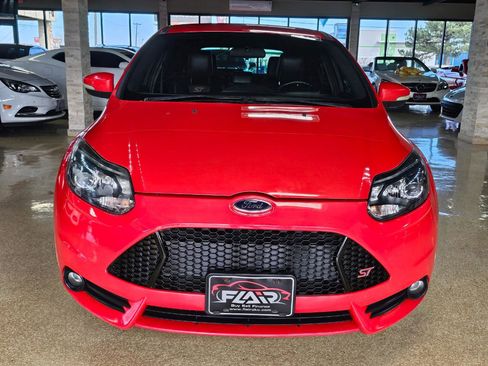 Used 2014 Ford Focus ST w/ Equipment Group 202A image 2
