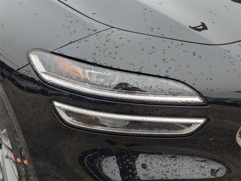 New 2025 Genesis G70 2.5T w/ Sport Prestige Package image 9