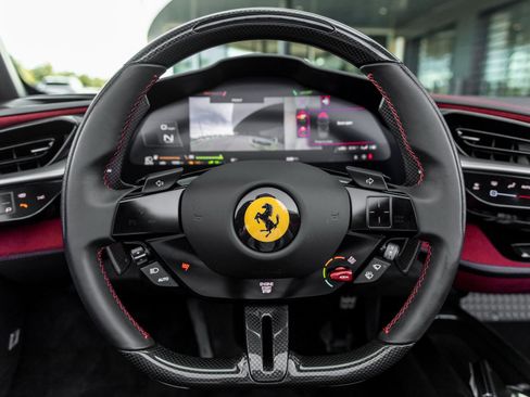 Used 2024 Ferrari SF90 Spider image 33