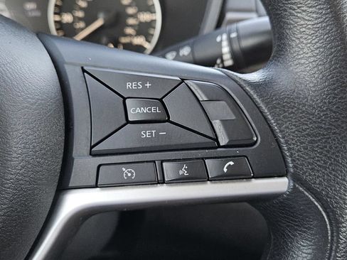 Used 2025 Nissan Altima 2.5 SV FWD image 18