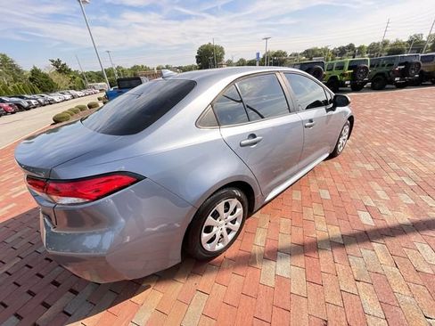Used 2023 Toyota Corolla LE FWD image 33