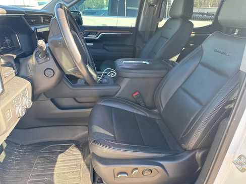 Used 2022 GMC Sierra 1500 Denali w/ Denali Reserve Package image 4