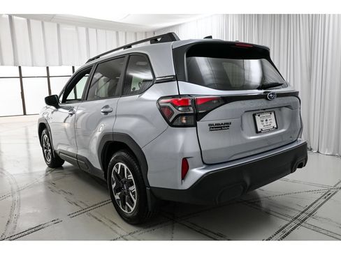 Used 2026 Subaru Forester Premium AWD/4WD image 5