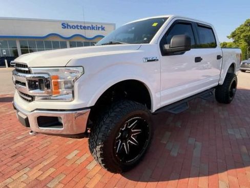 Used 2018 Ford F150 XLT AWD/4WD image 5